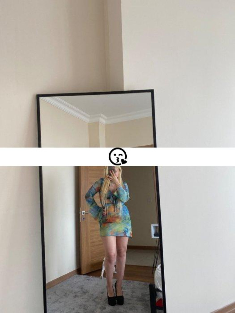 Ela photo 1