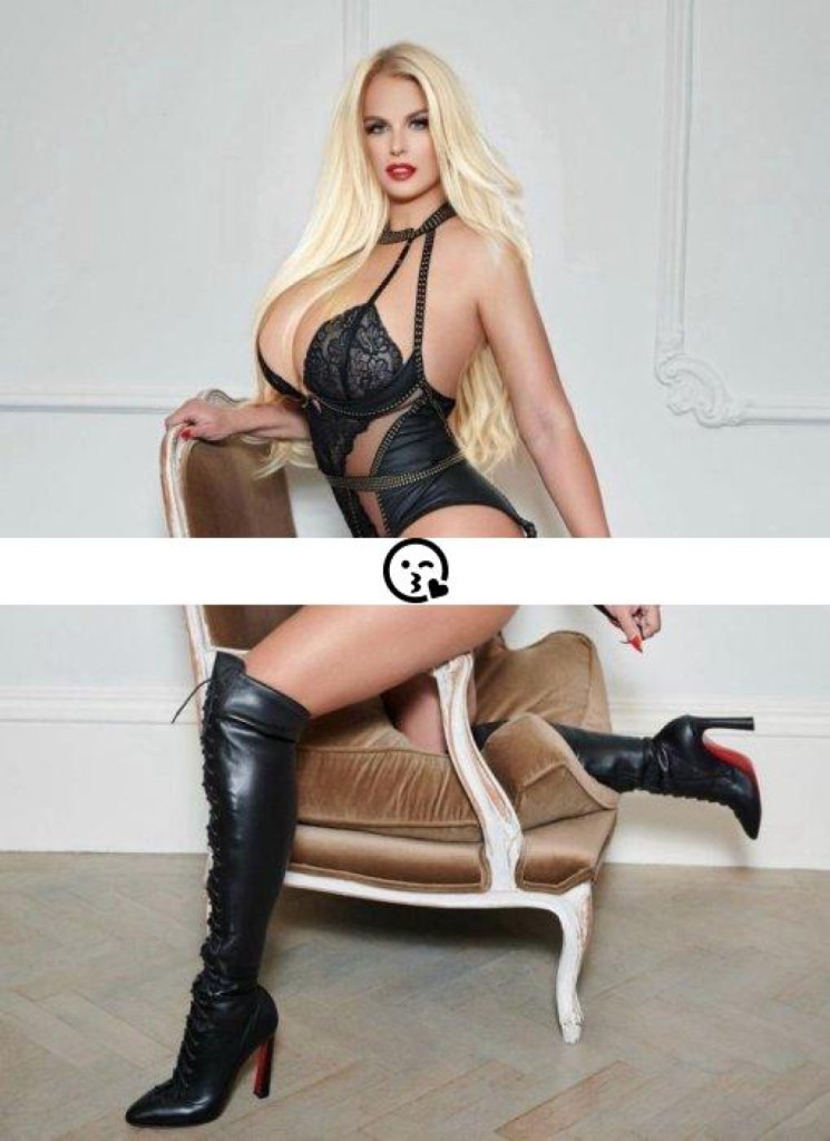 Anna Nicole photo 1