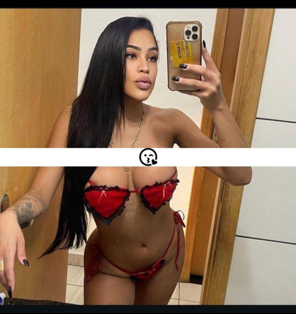 Carol Oliveira photo 1