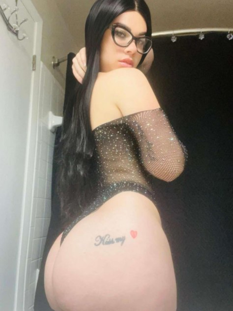 Amy photo 1