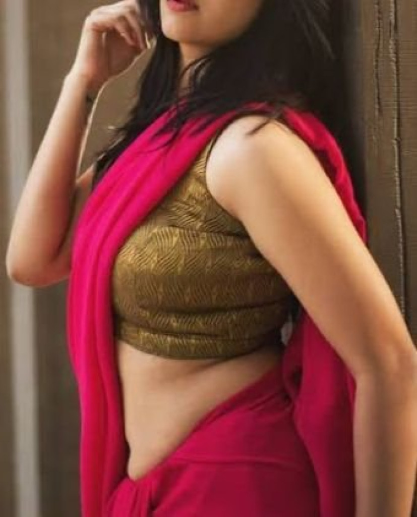 Indian style deep tissue massa photo 1