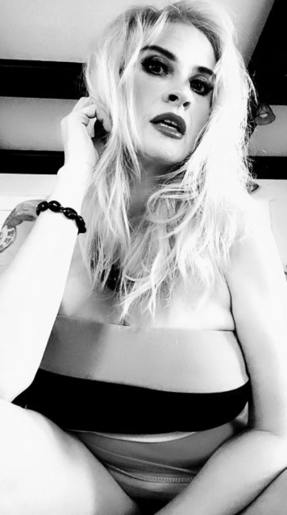 Cammy James photo 1