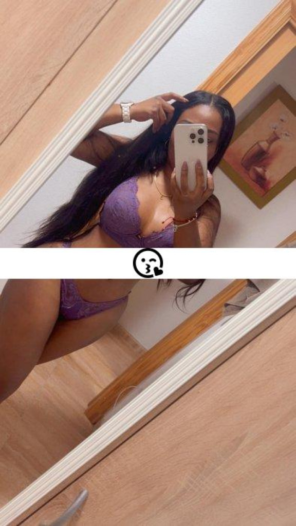 Camila photo 1