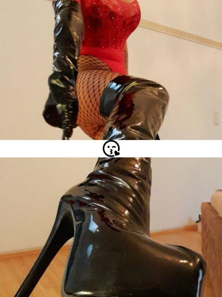 Lady Nicole photo 1