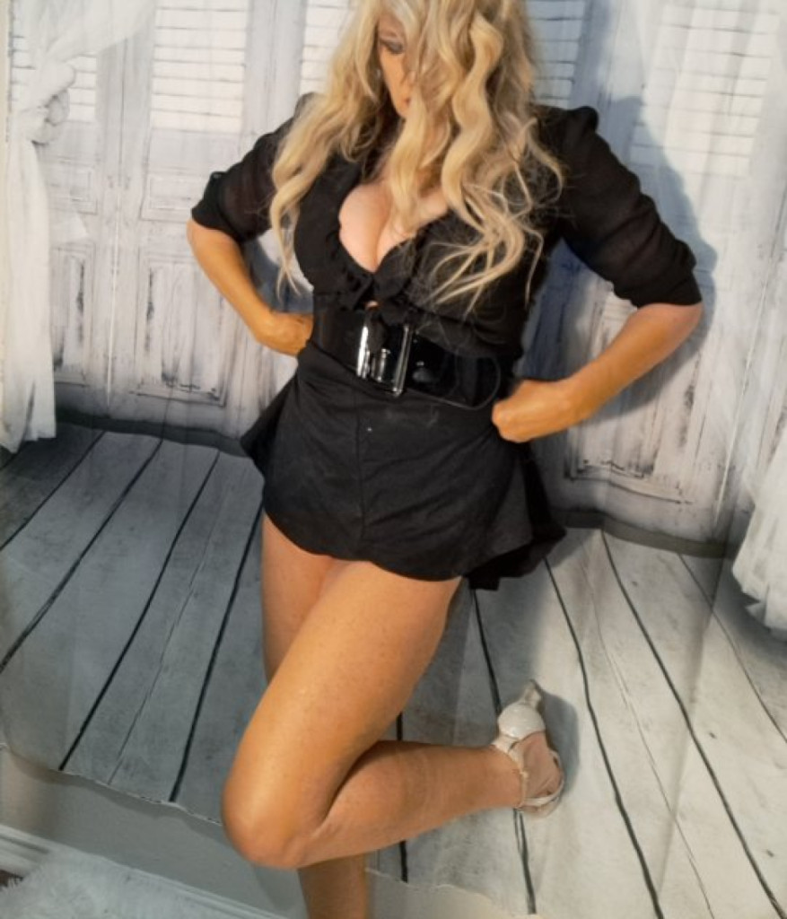 Donna photo 1
