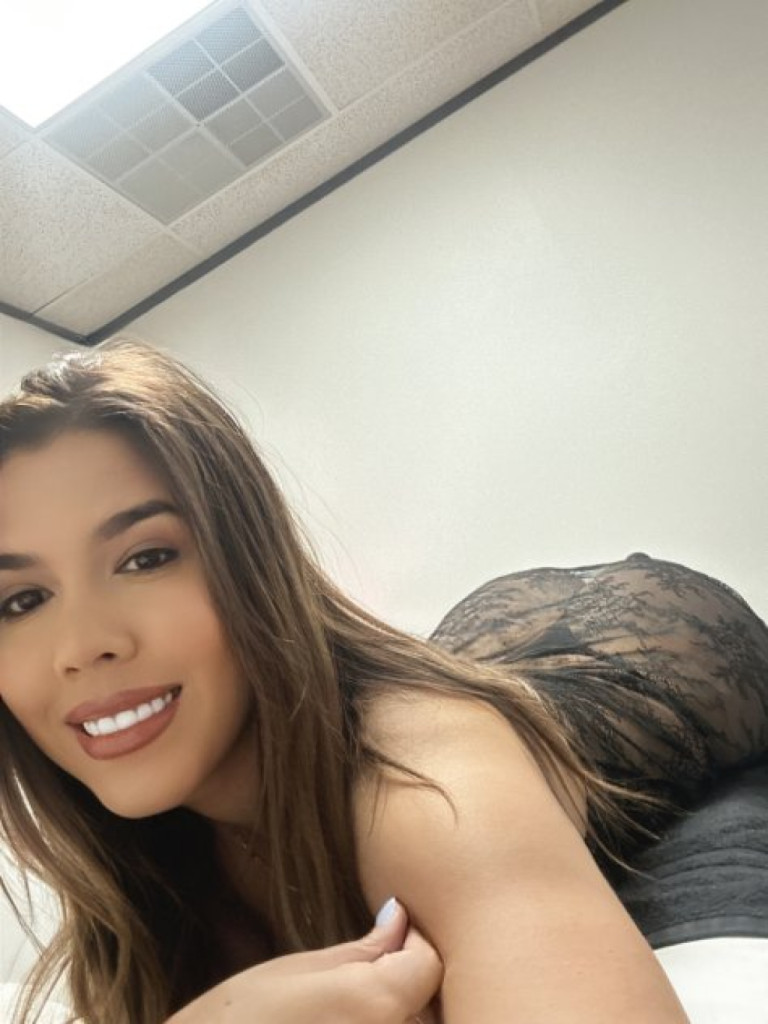 Hi love🥰😜 photo 1