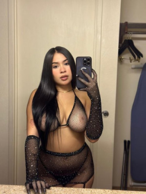 Hola soy Valery jovencita dispuesta a complacerme llámame 😈
