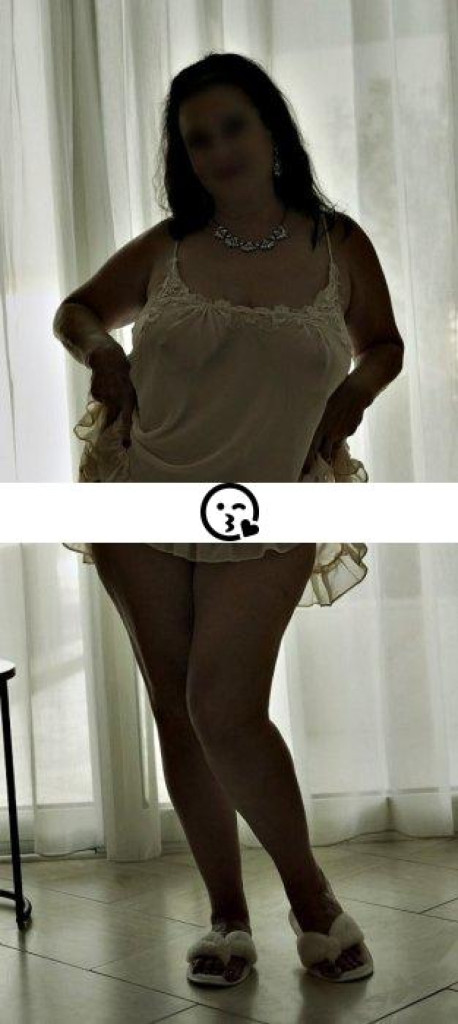 Milf Pearl photo 1