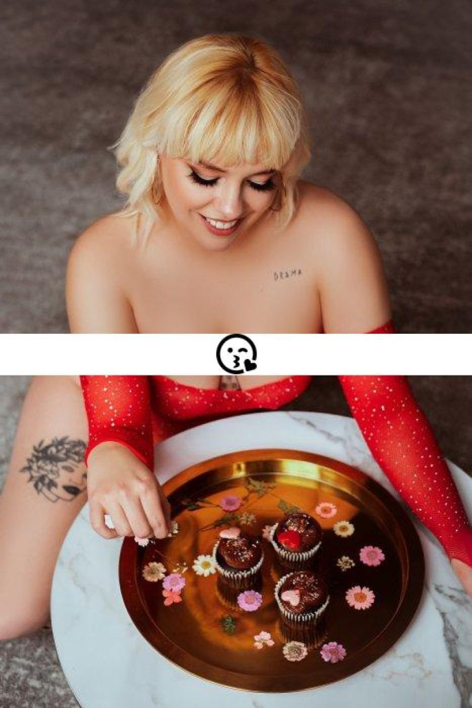 Adore Goldman photo 1