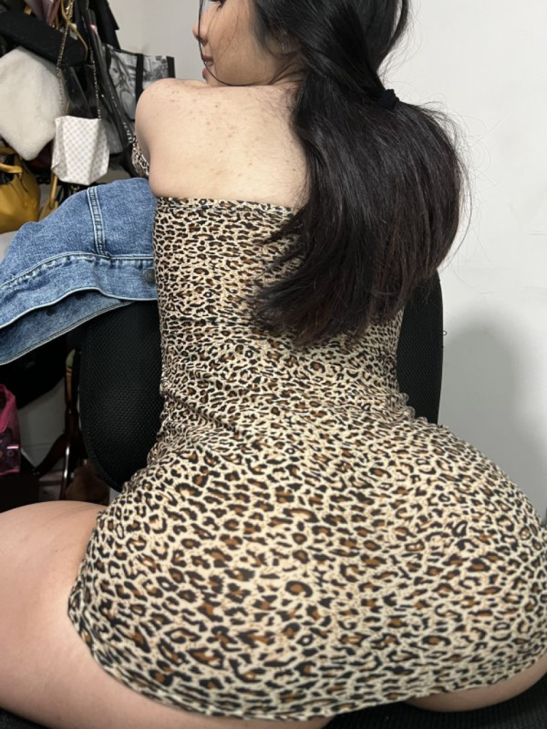 Kylie photo 1