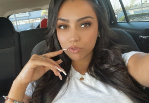 Available for Both Incall service and Outcall Facetime session ✅ Ful