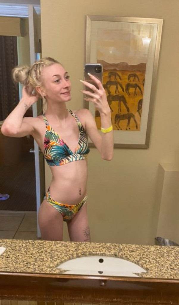 Olivia photo 1