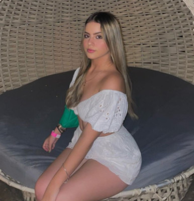 Mary 🍑🍆 listing photo