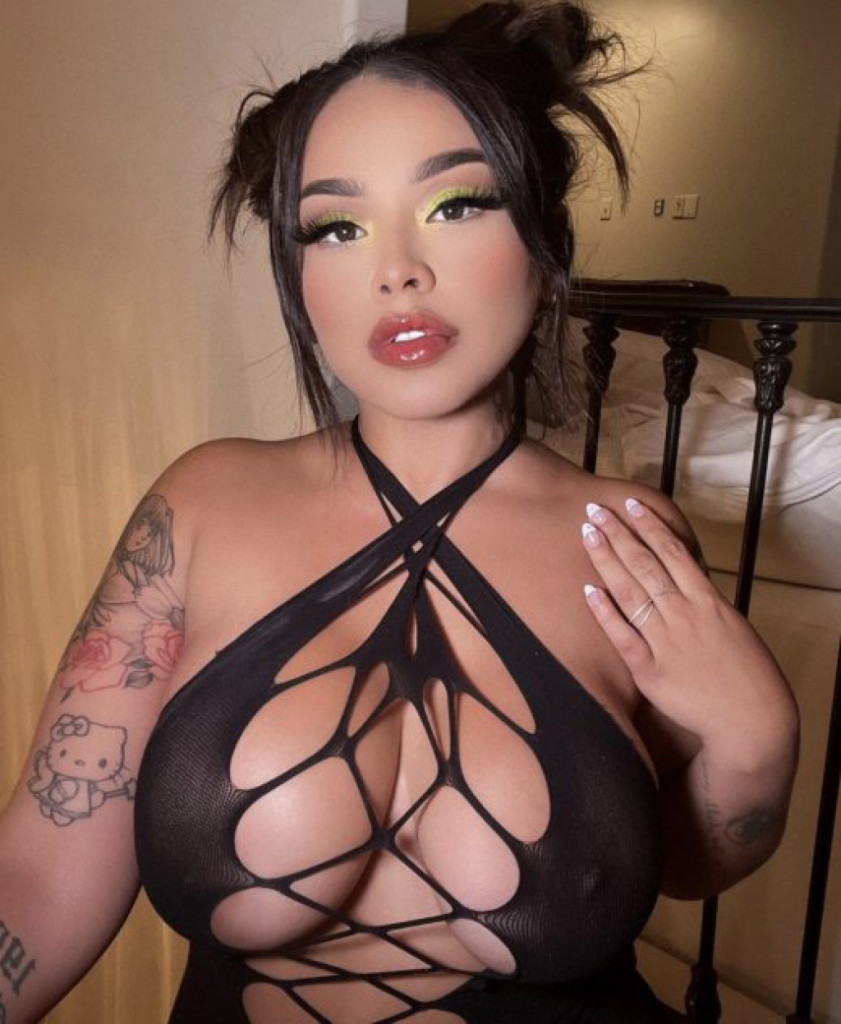 Kayla photo 1