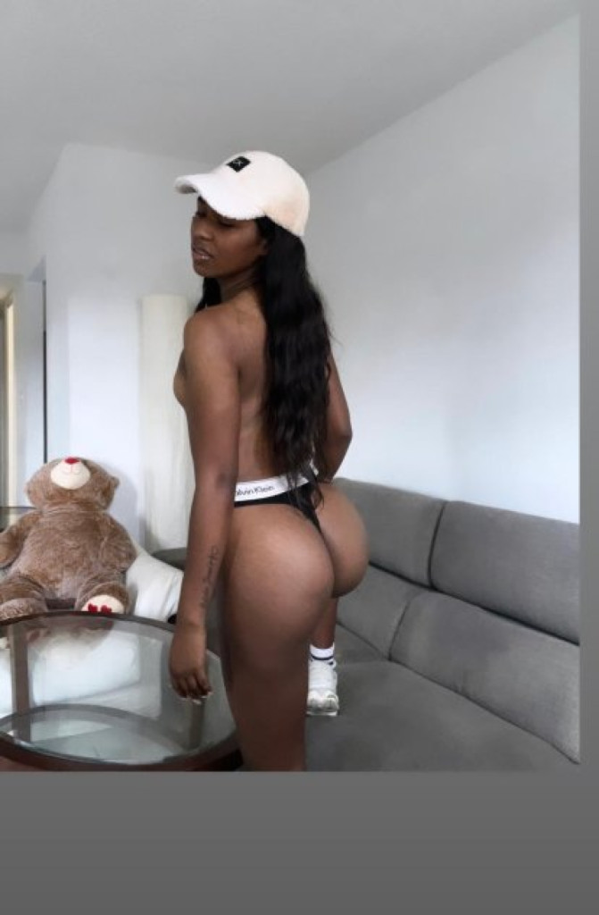 Johana photo 1