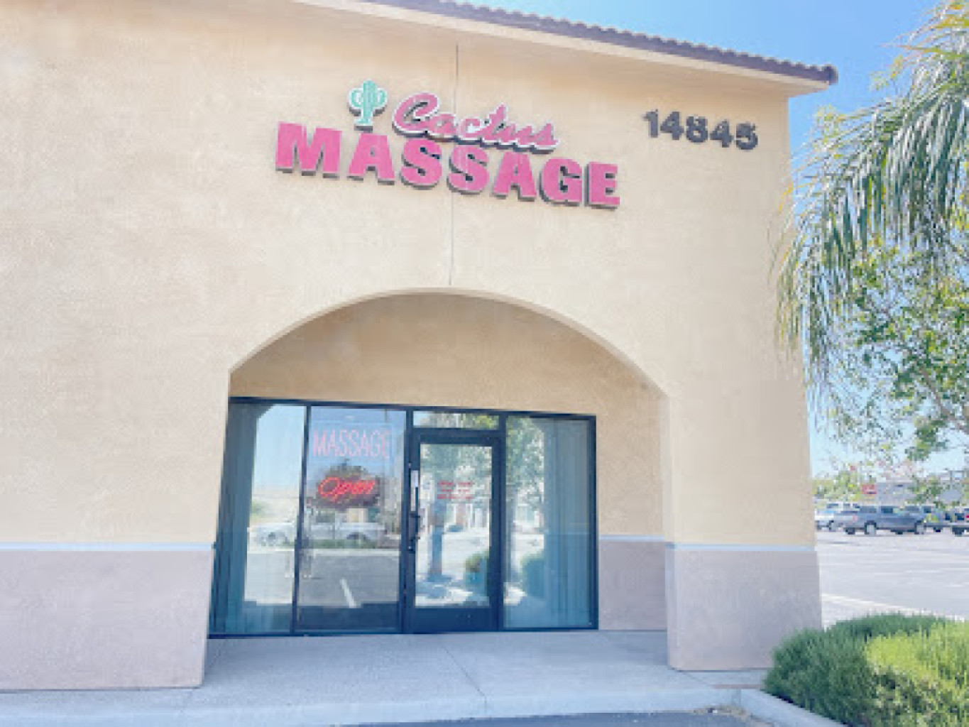 Cactus Massage photo 1