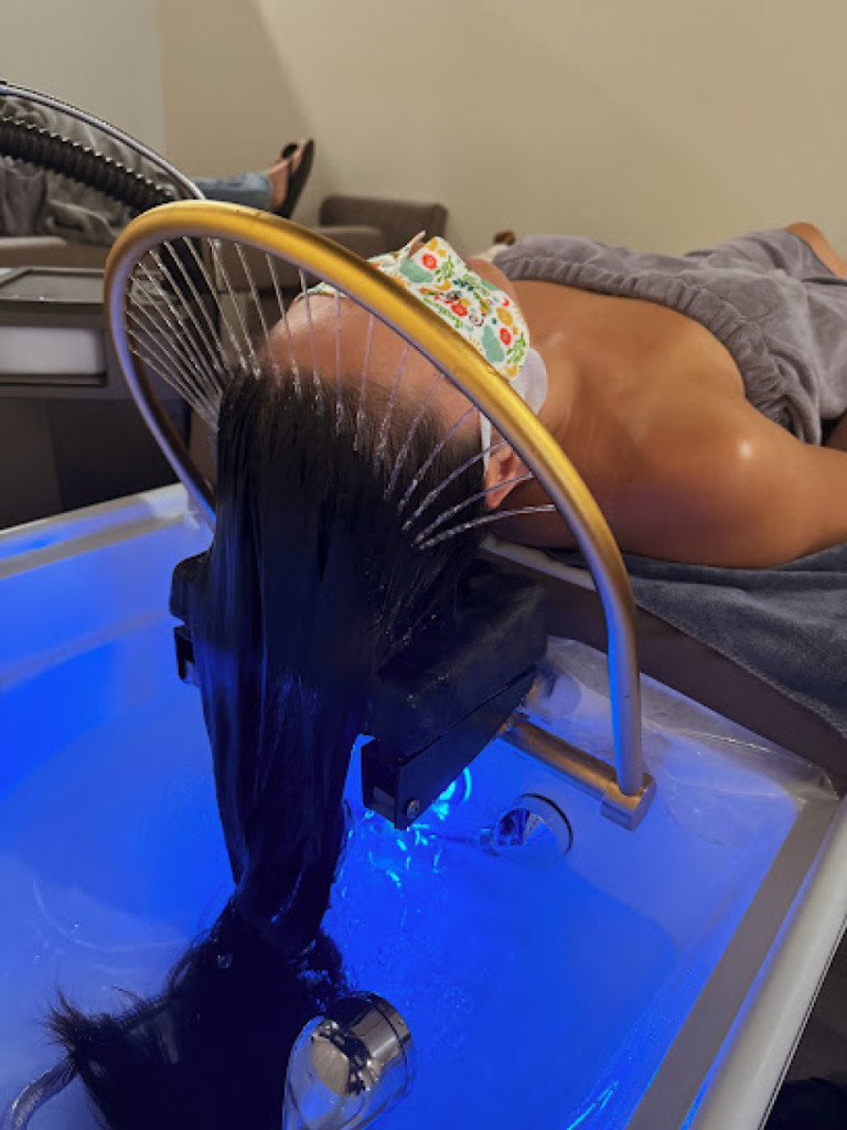 Top Massage photo 1