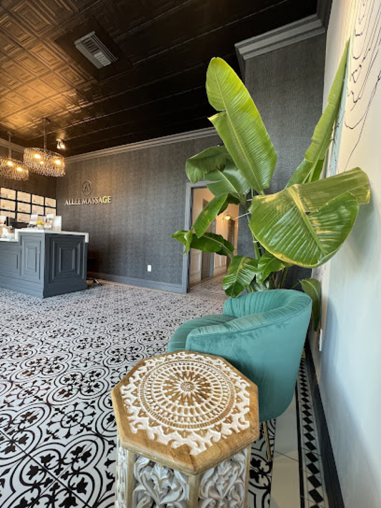Allee Massage photo 1