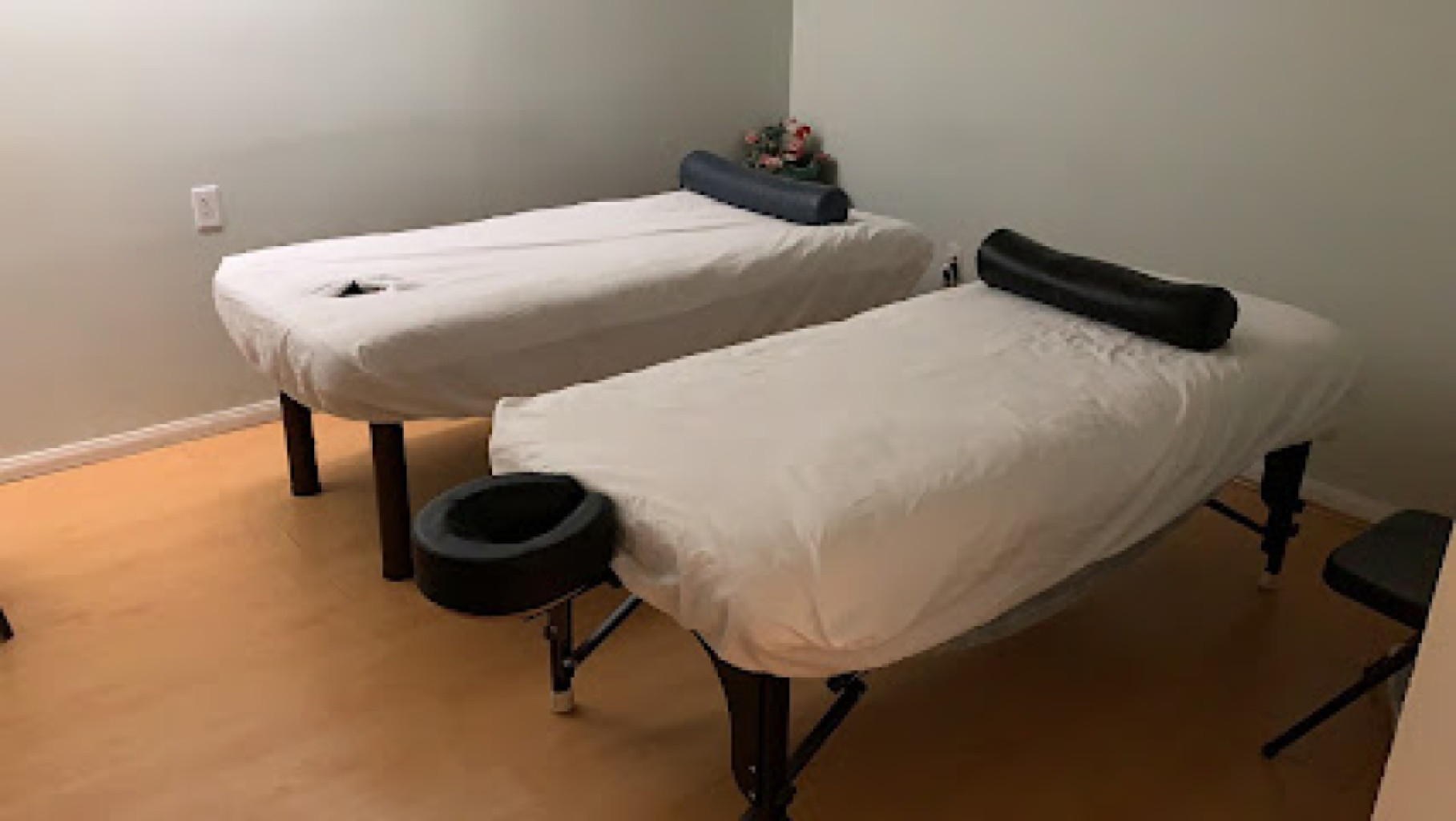 Asian massage photo 1
