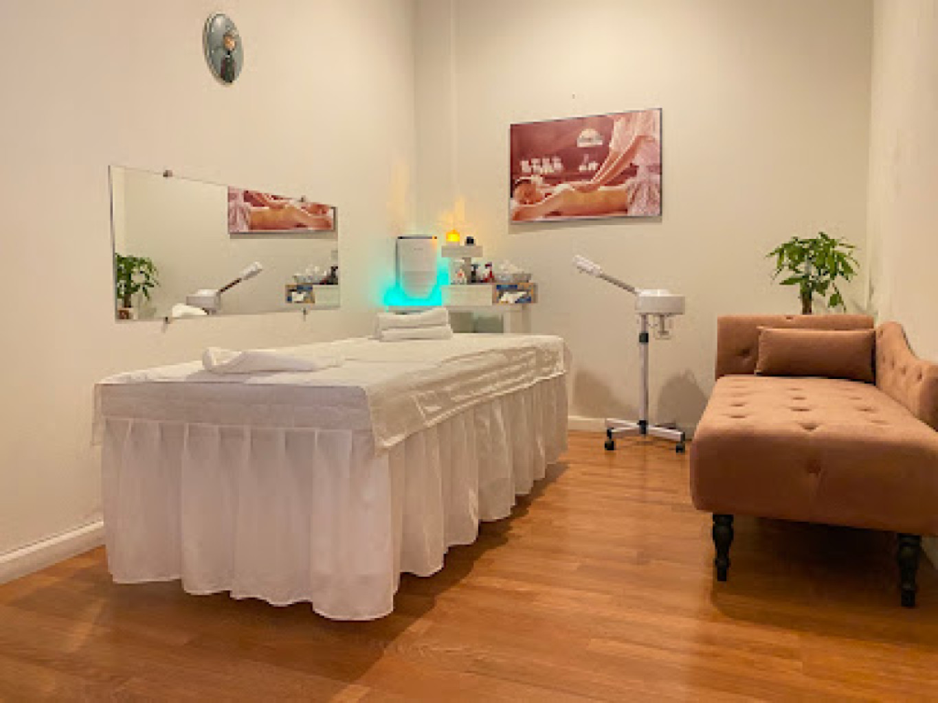 MINTSPA photo 1