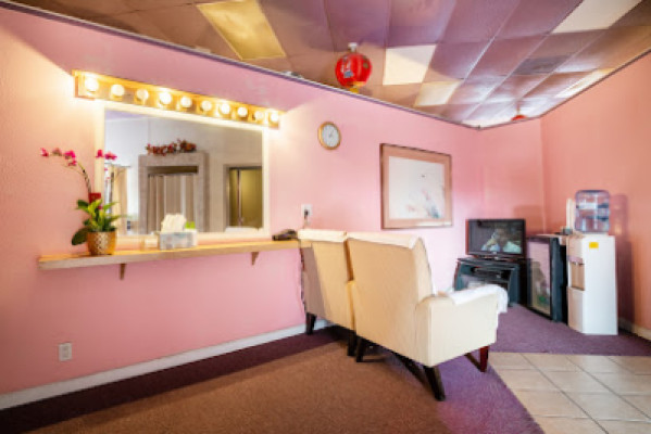 Lucky Star listing photo
