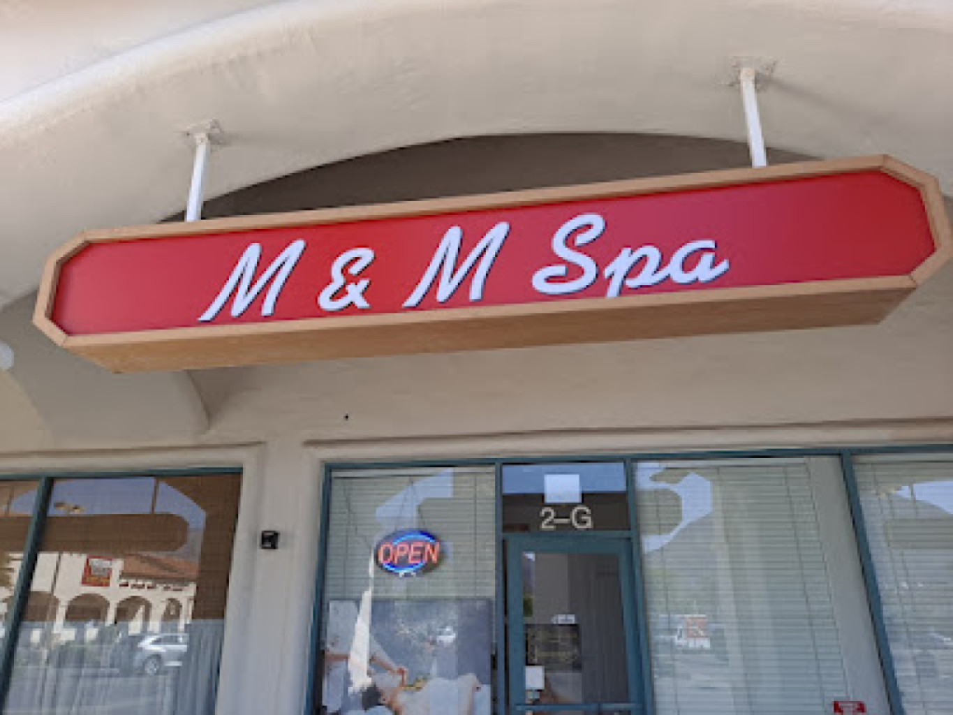 M & M Spa photo 1