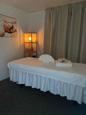 Spring Massage listing photo