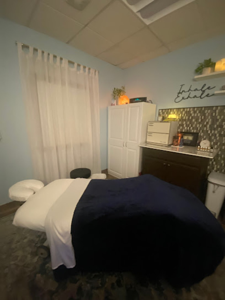 Healthy Massage photo 1
