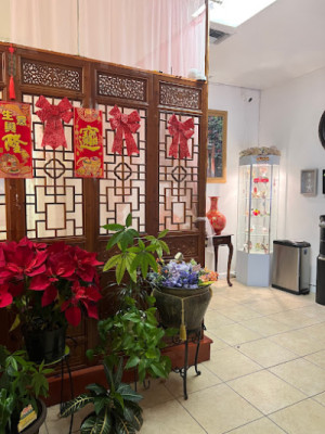 Violet Massage listing photo