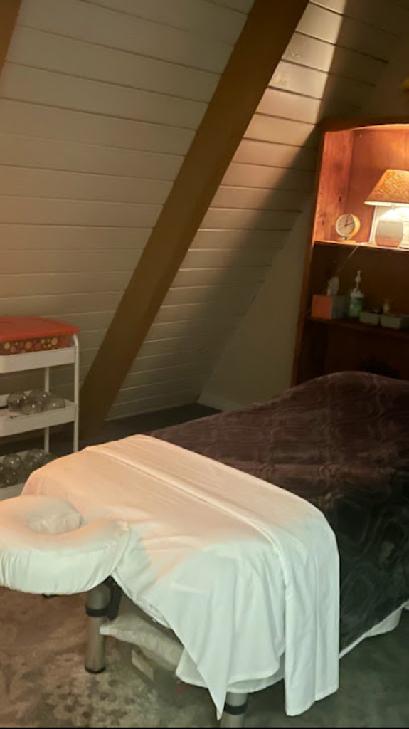 Angela Massage photo 1