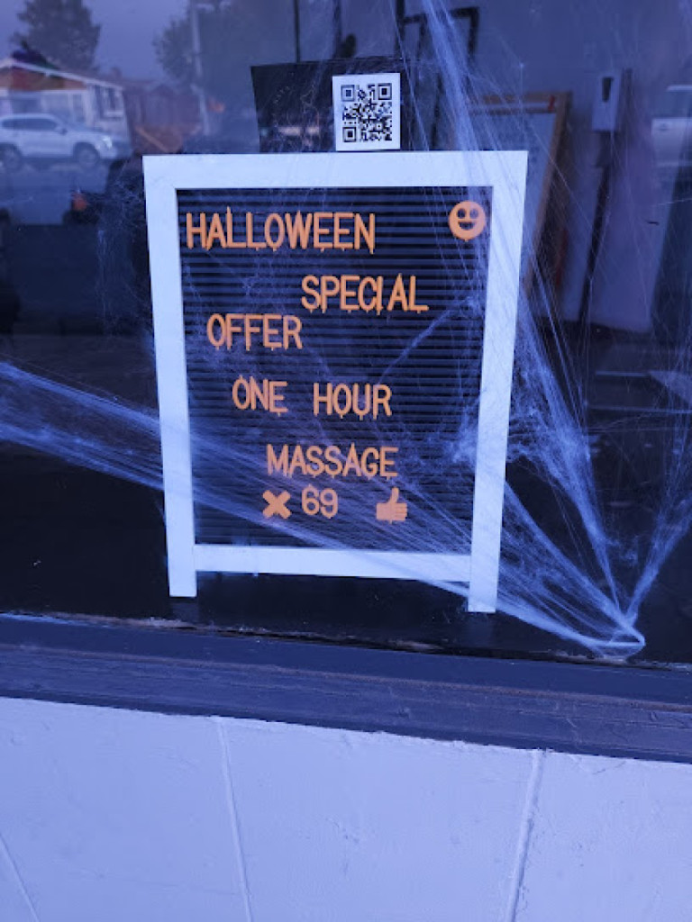Massage Naya photo 1
