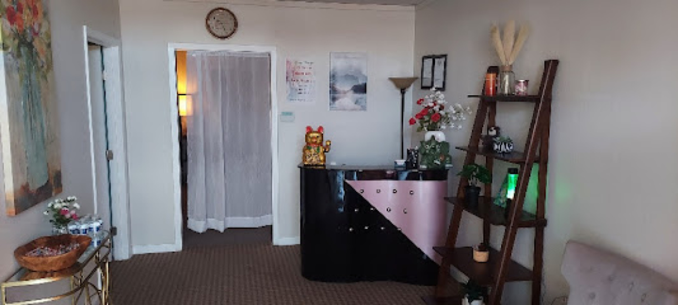 Spring Massage photo 1