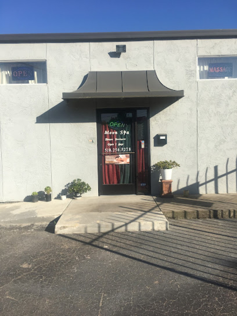 MOON SPA photo 1