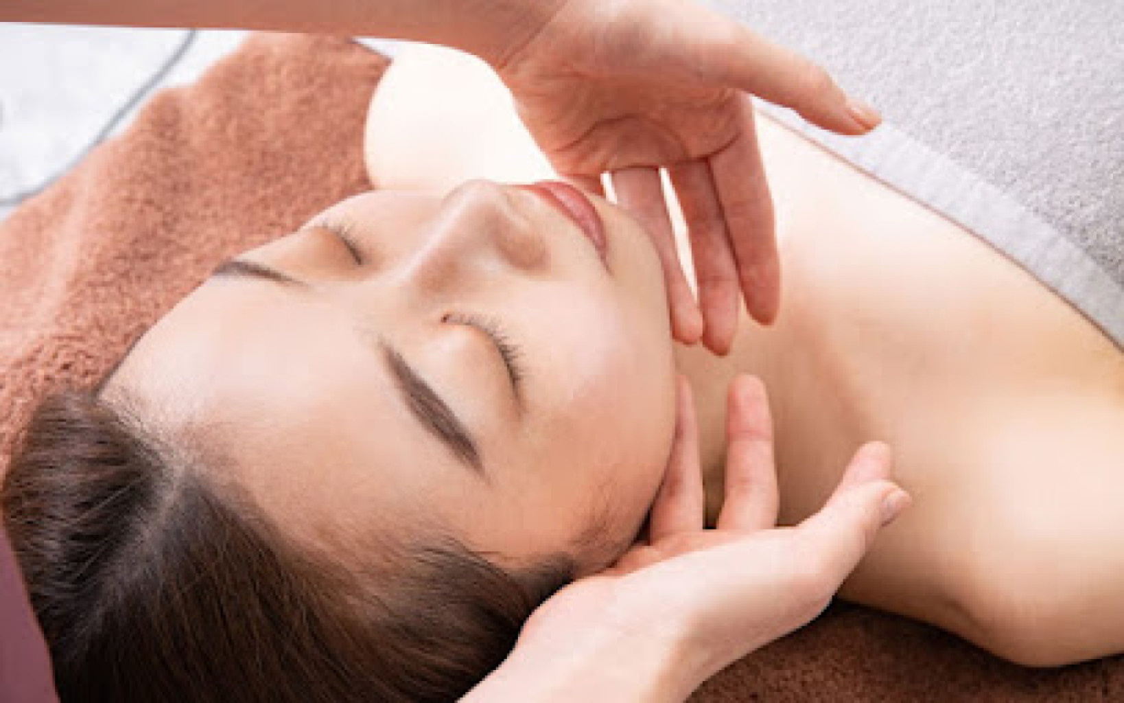 New Holiday Spa photo 1