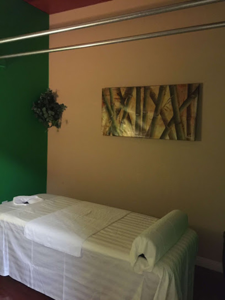 Country Club Massage photo 1