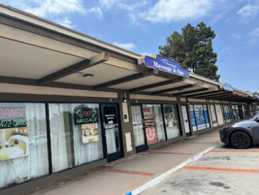 Lucky Spa listing photo