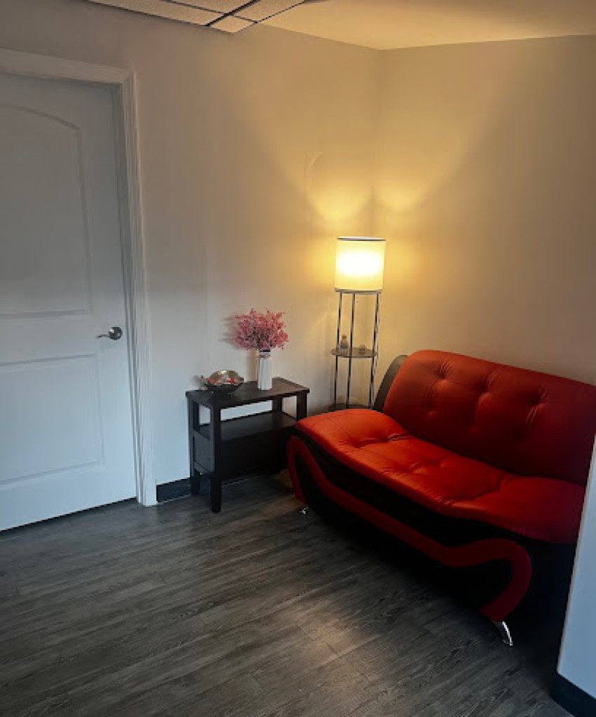 L K Moon Spa photo 1