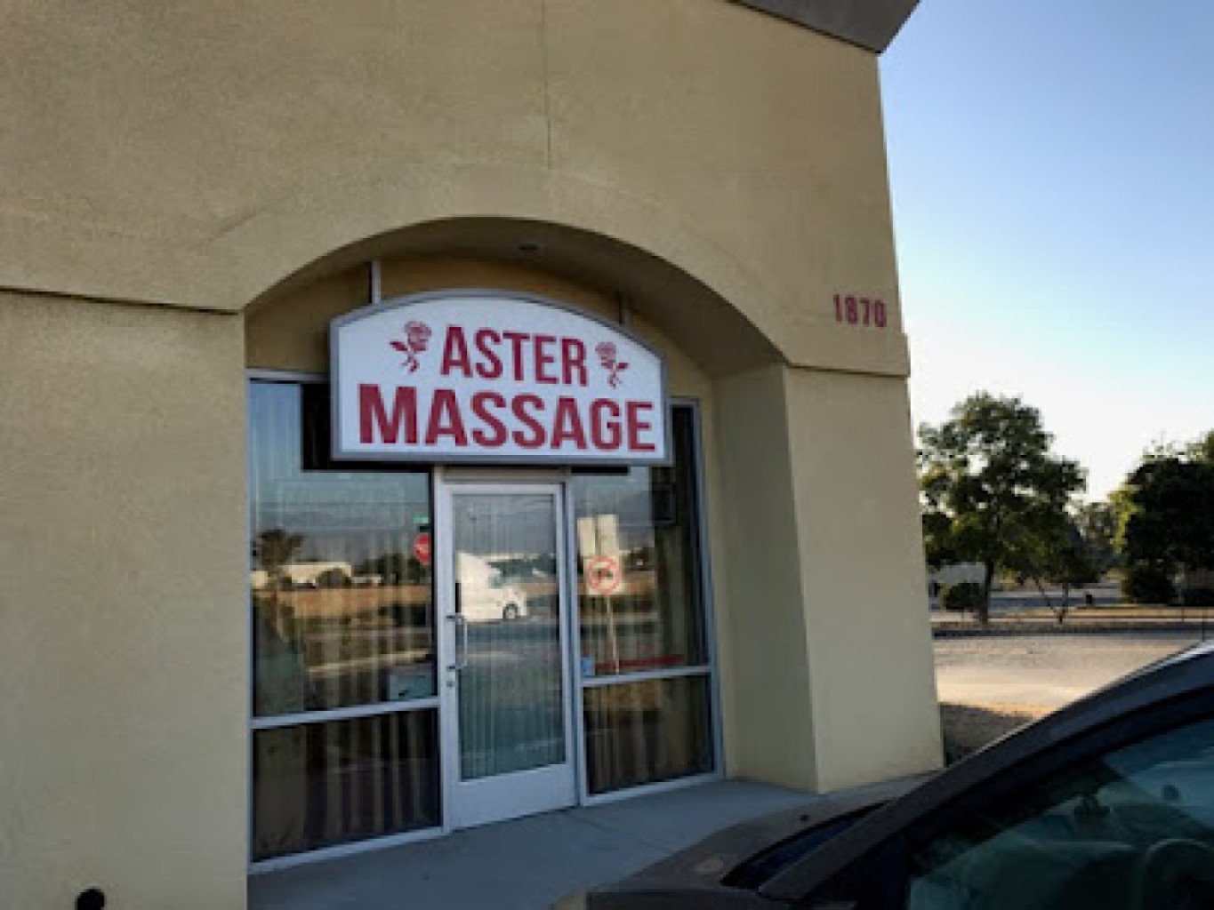 Aster Massage photo 1