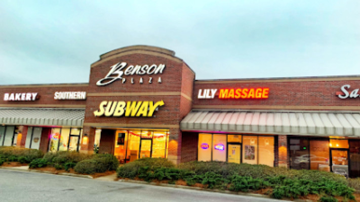 Lily Massage listing photo