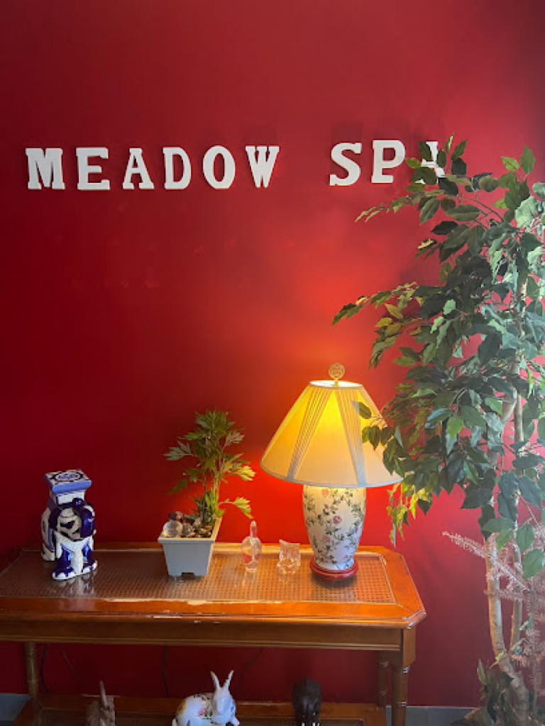 Hand & stone massage photo 1