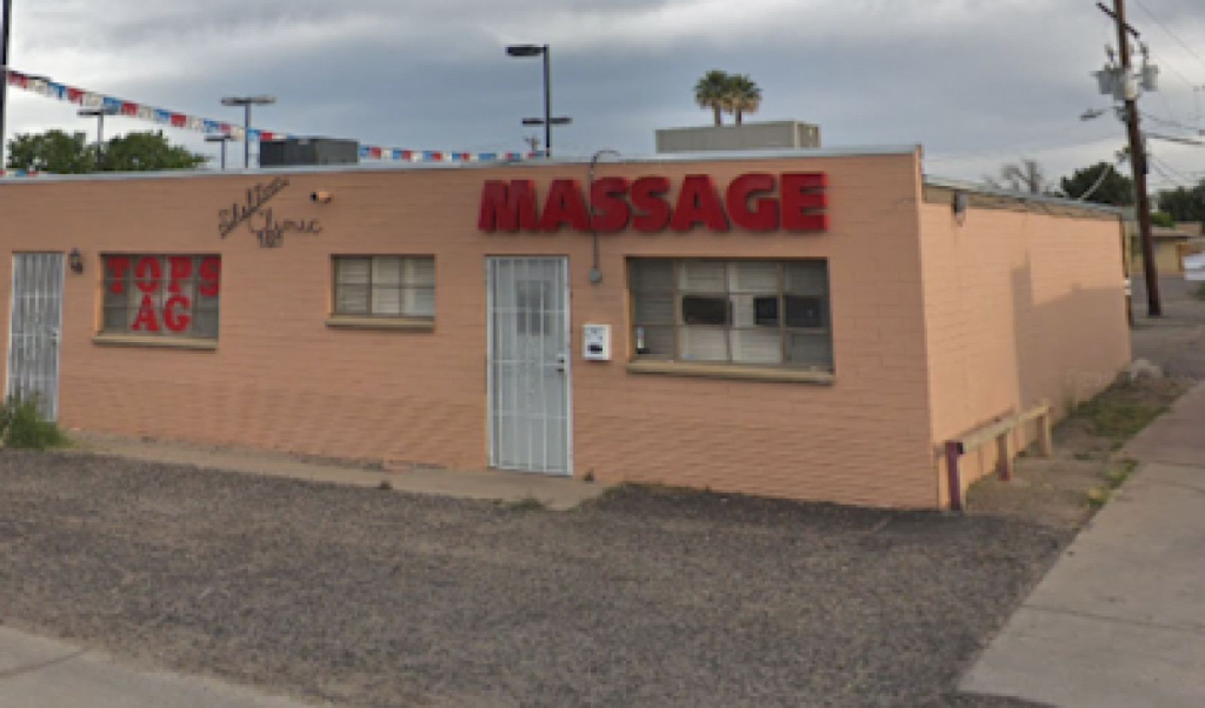 Tops AG Massage photo 1