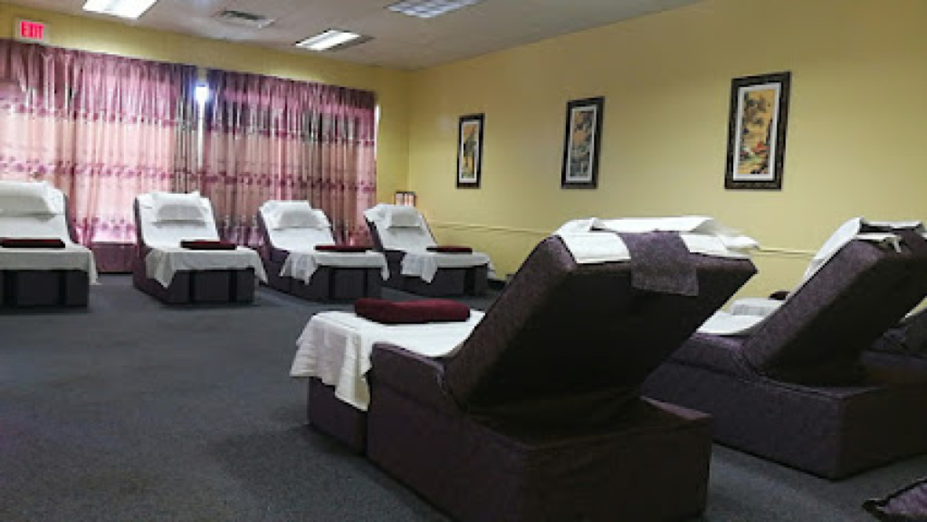 Healing Massage & Body Rub photo 1