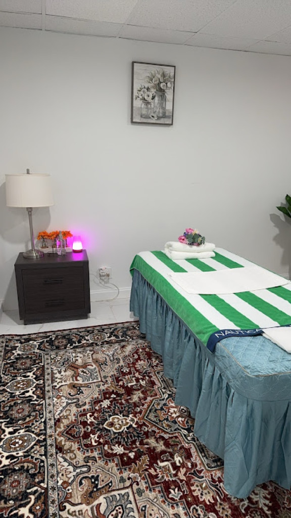 Red Lotus Spa photo 1