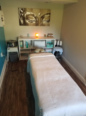 Aura Massage listing photo