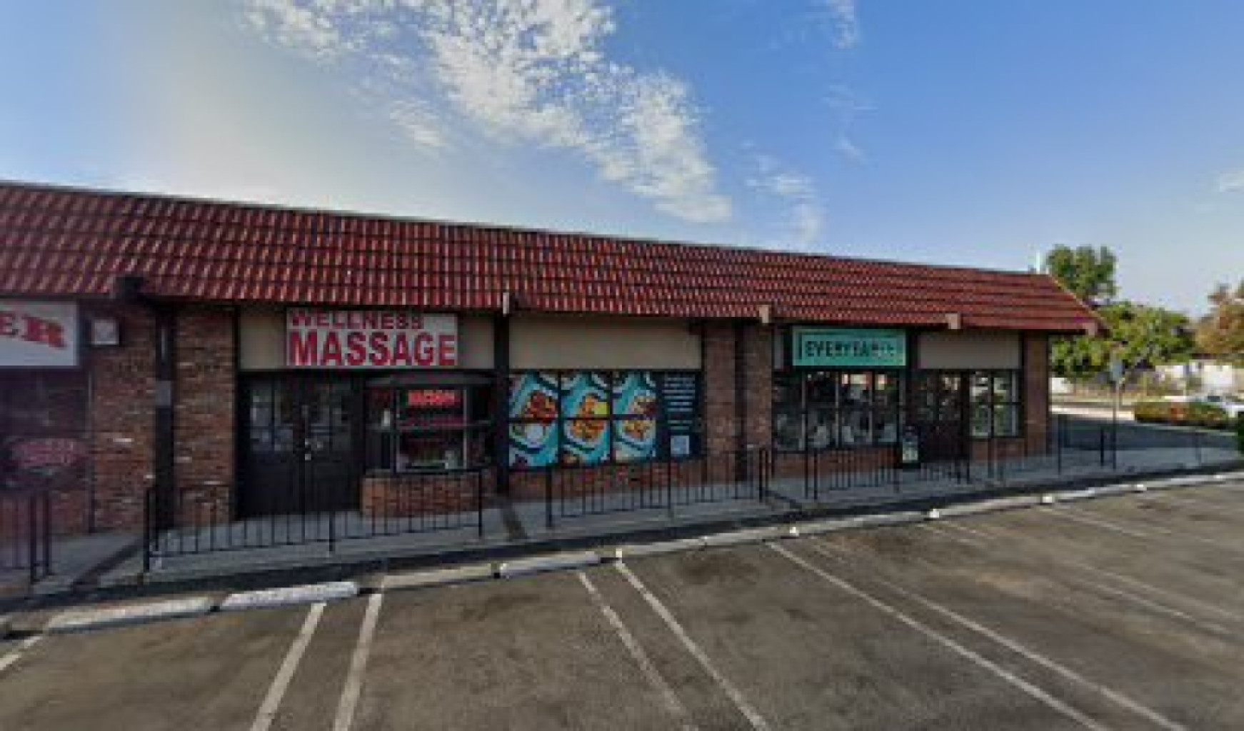 Top Massage photo 1