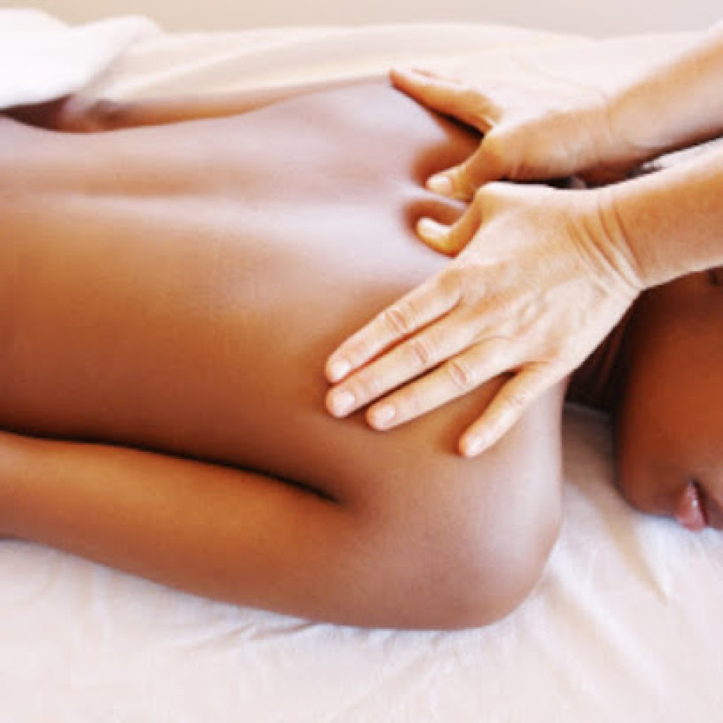 Healing hands massage photo 1