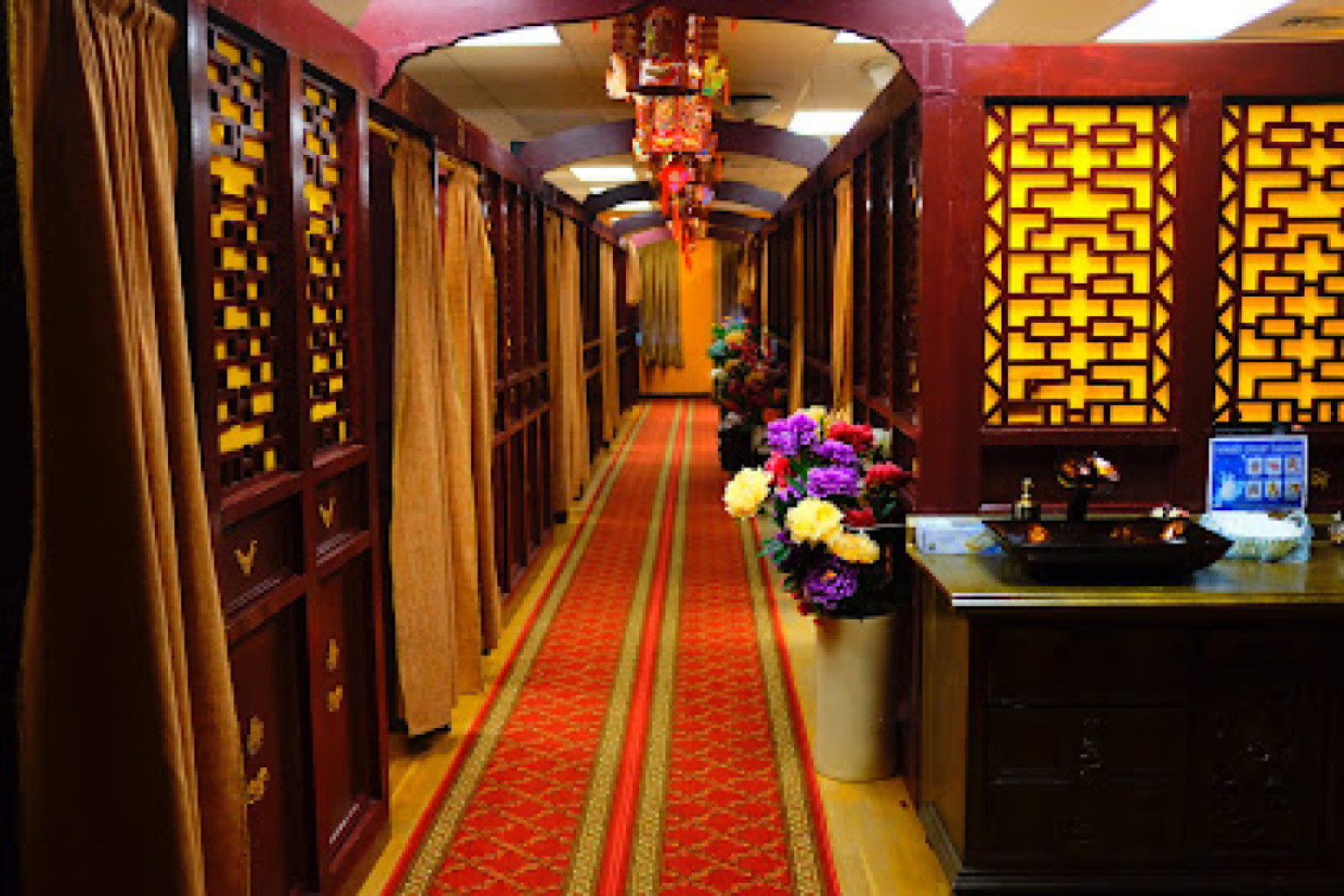 Massage Palace photo 1