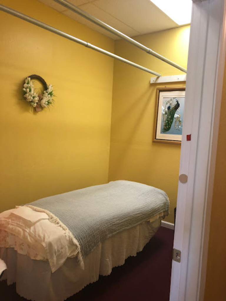 Amethyst Spa Massage photo 1