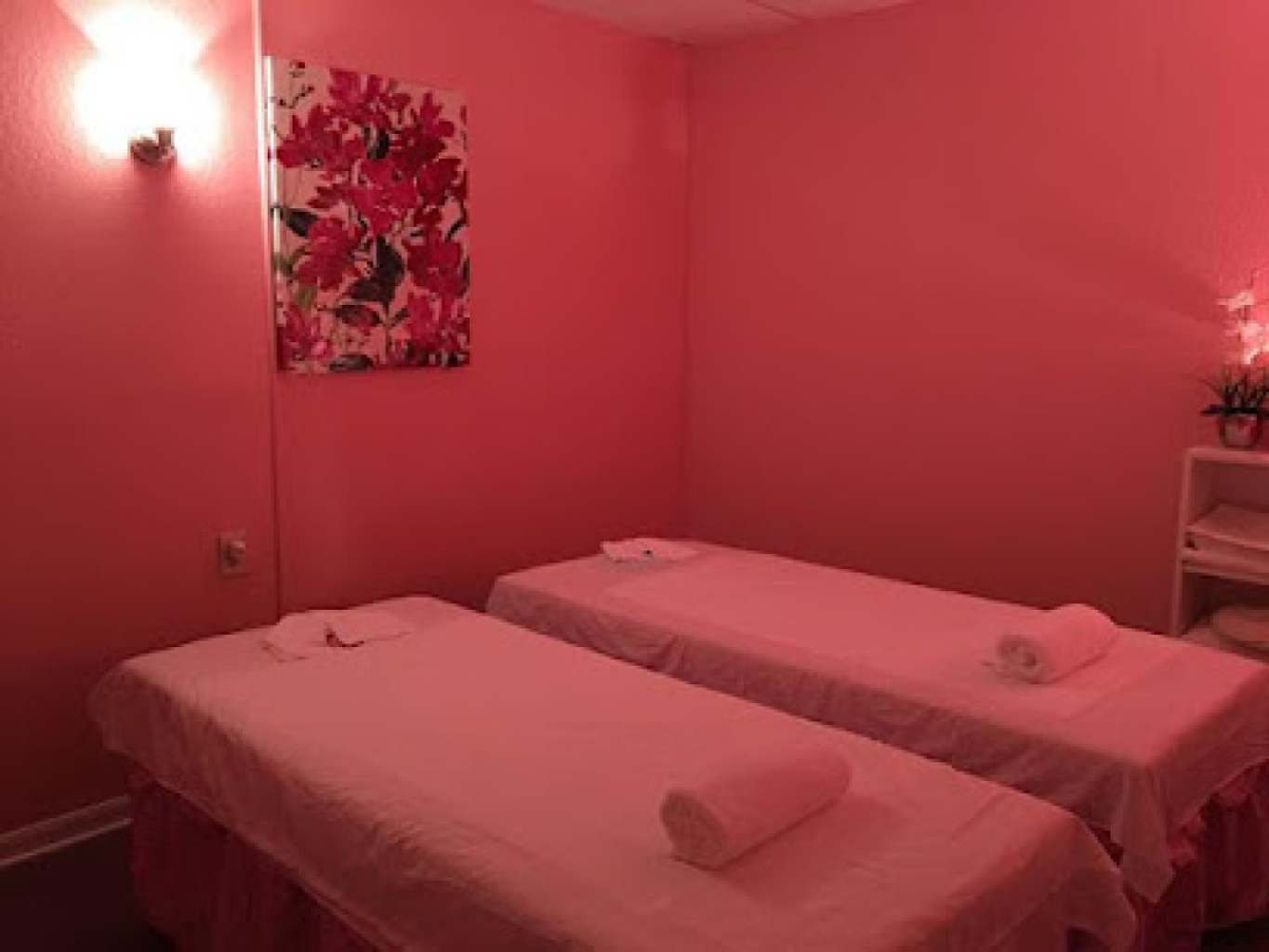 Sunshine Massage & Body Wraps photo 1