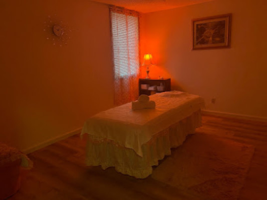Lucky Queen Spa listing photo